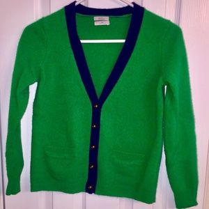 💚 Green Sweater with Orange Threaded Buttons 🧡